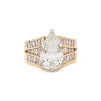 DIAMOND RING