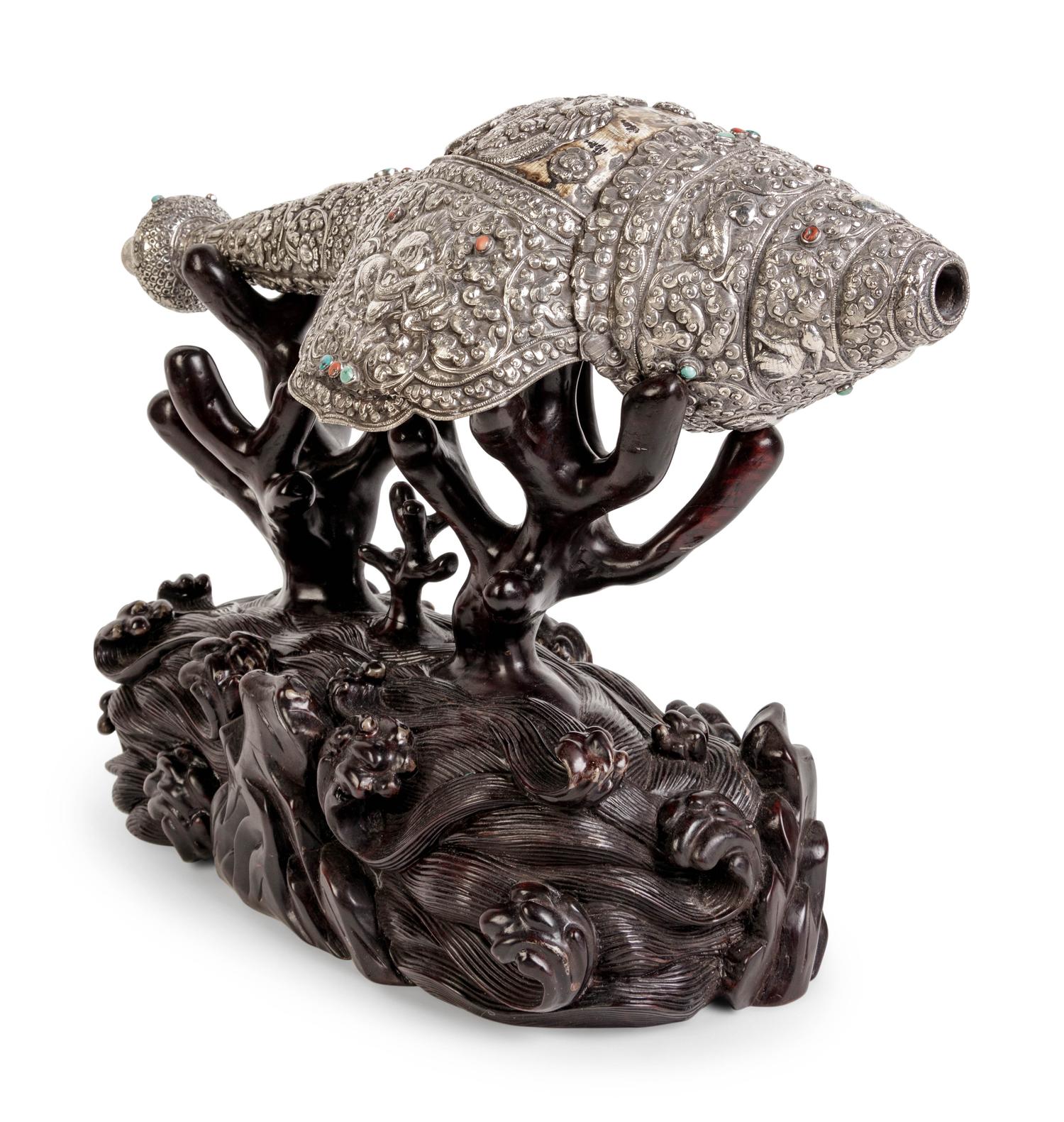 A Tibetan Silver Mounted Shell Horn