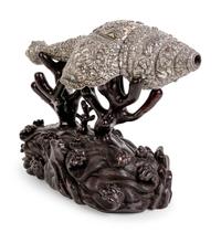 A Tibetan Silver Mounted Shell Horn