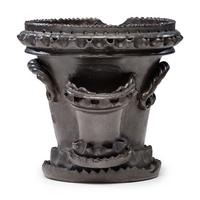 An Albany Glaze Stoneware Flower Pot