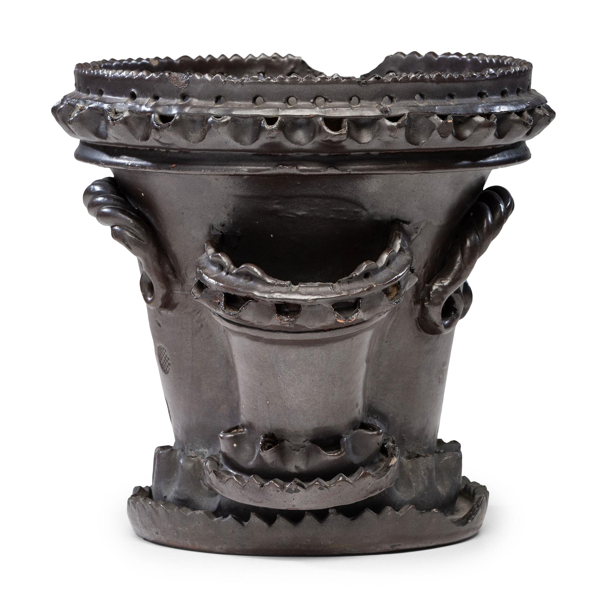 An Albany Glaze Stoneware Flower Pot