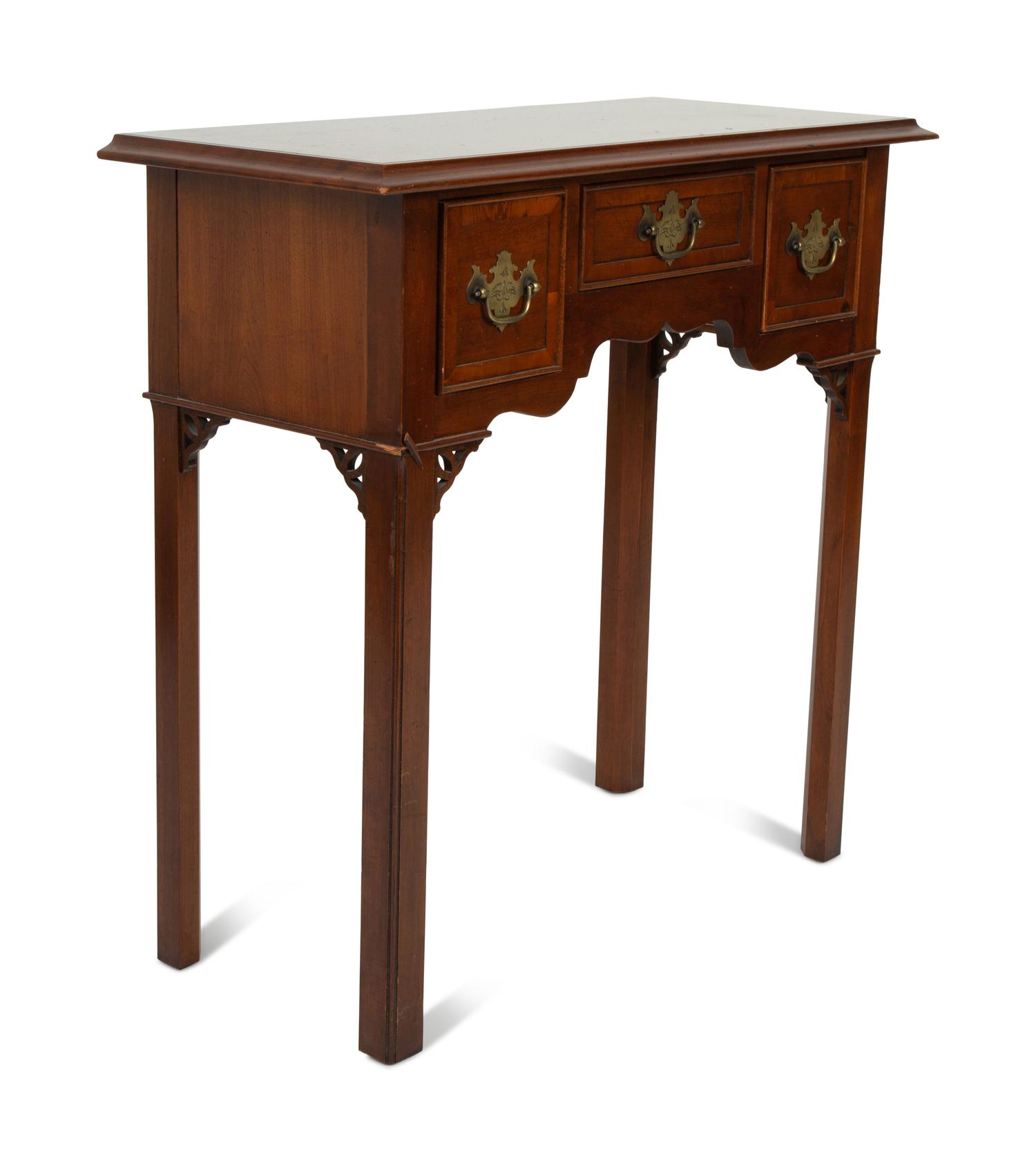 An American Chippendale Style Dressing Table — 19TH CENTURY