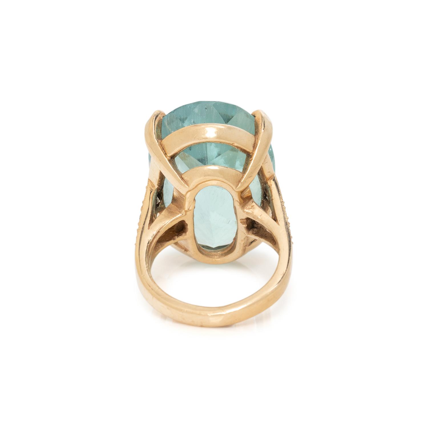 AQUAMARINE AND DIAMOND RING