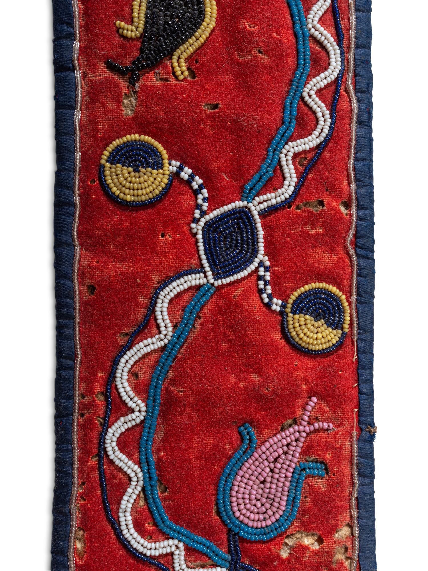Cree Beaded Hide Shot Pouch, with Red Trade Wool Straps