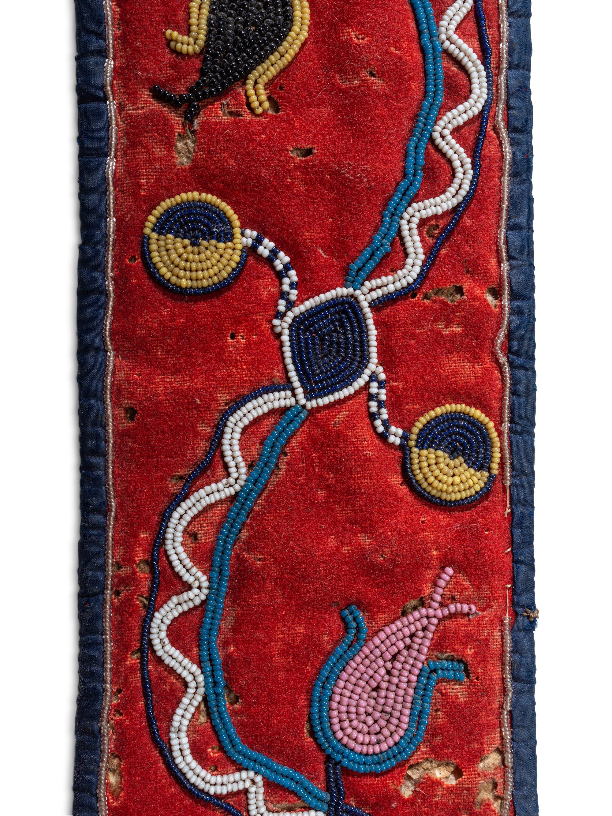 Cree Beaded Hide Shot Pouch, with Red Trade Wool Straps