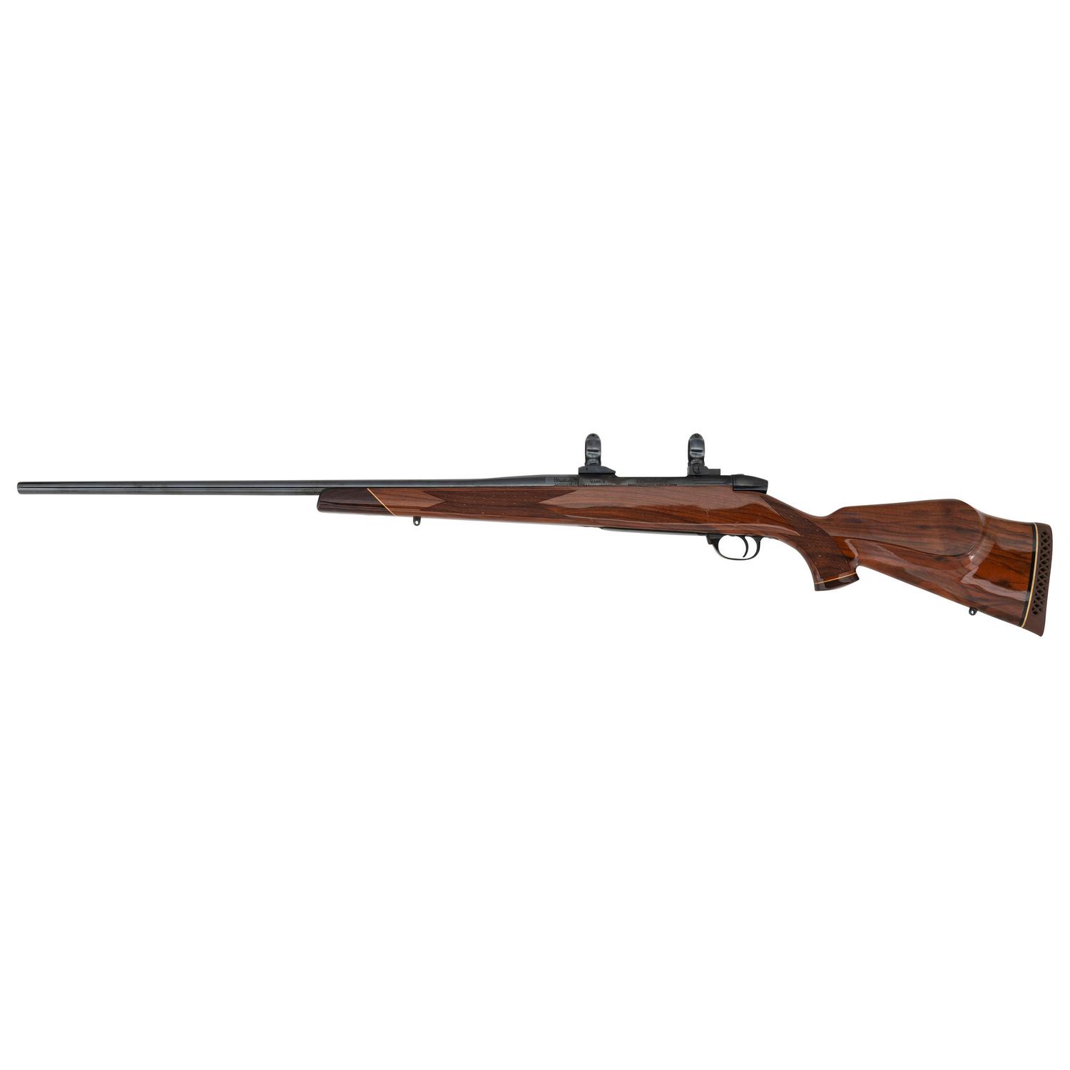 * Weatherby Mark V Deluxe Rifle