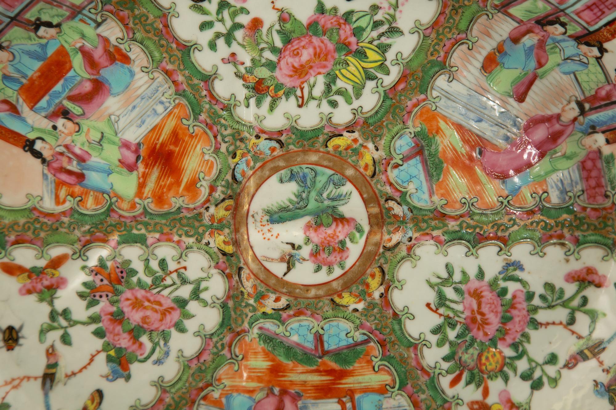 A Chinese Rose Medallion Porcelain Meat Platter