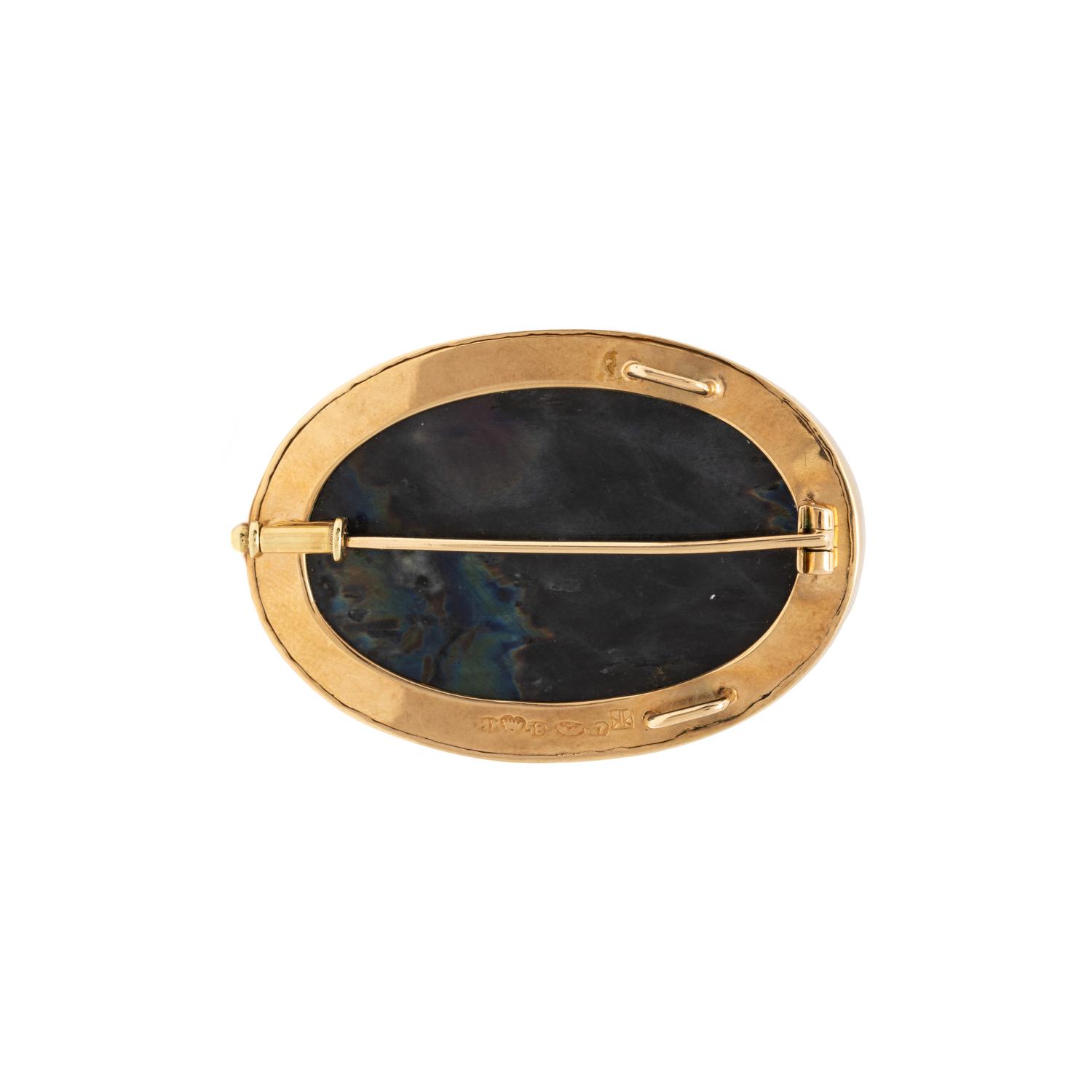 KAUNIS KORU, YELLOW GOLD AND SPECTROLITE BROOCH