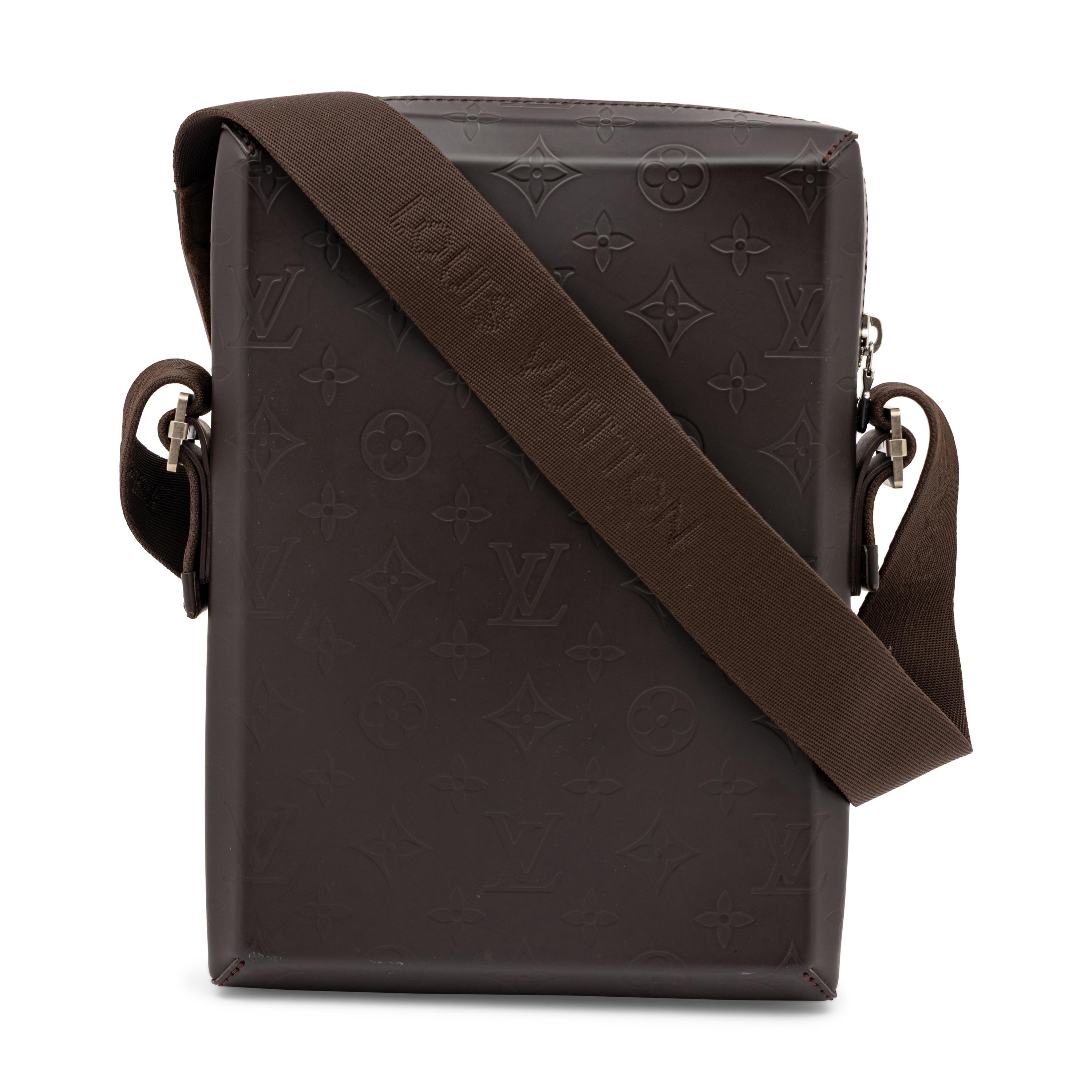 Louis Vuitton, Bobby Messenger Bag