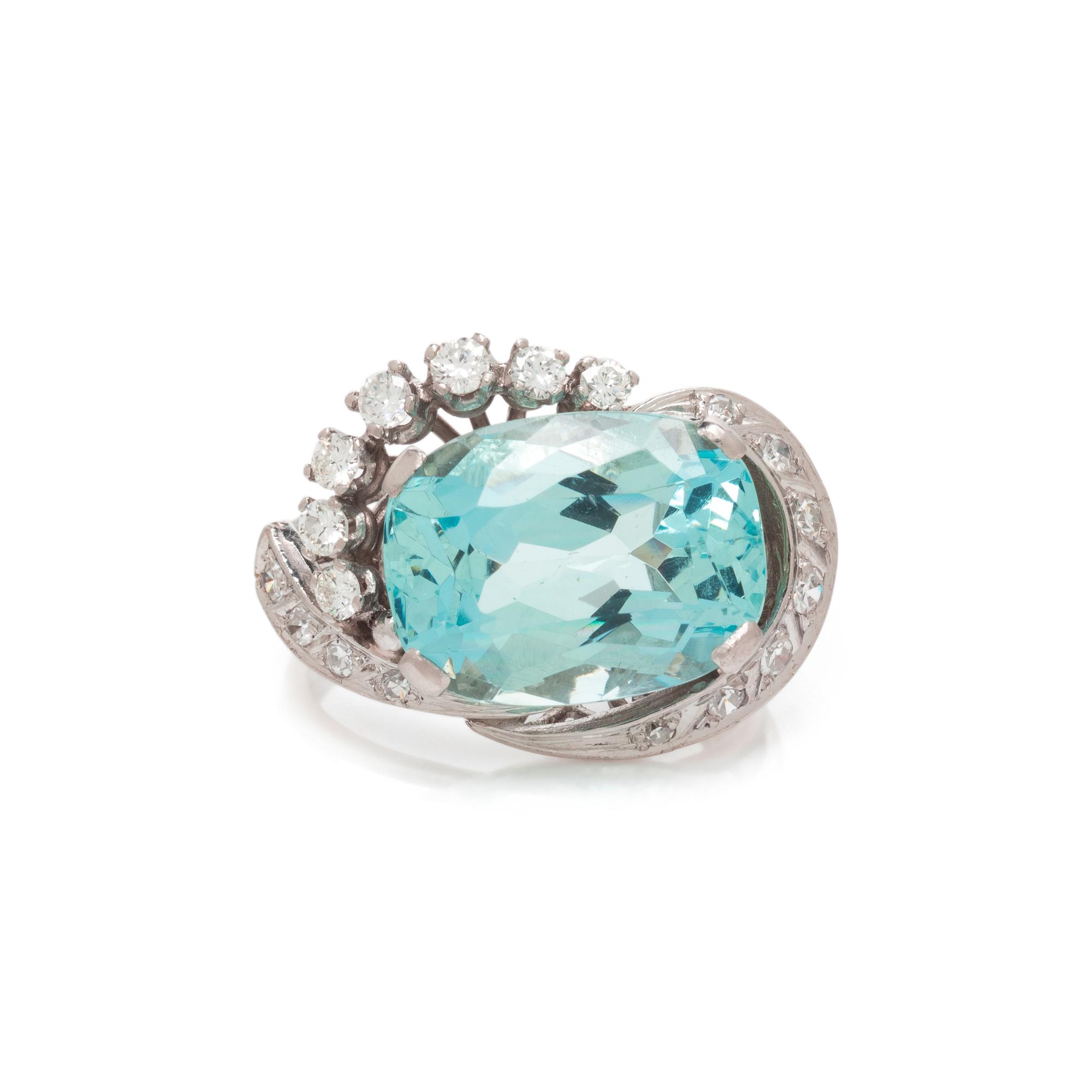 AQUAMARINE AND DIAMOND RING