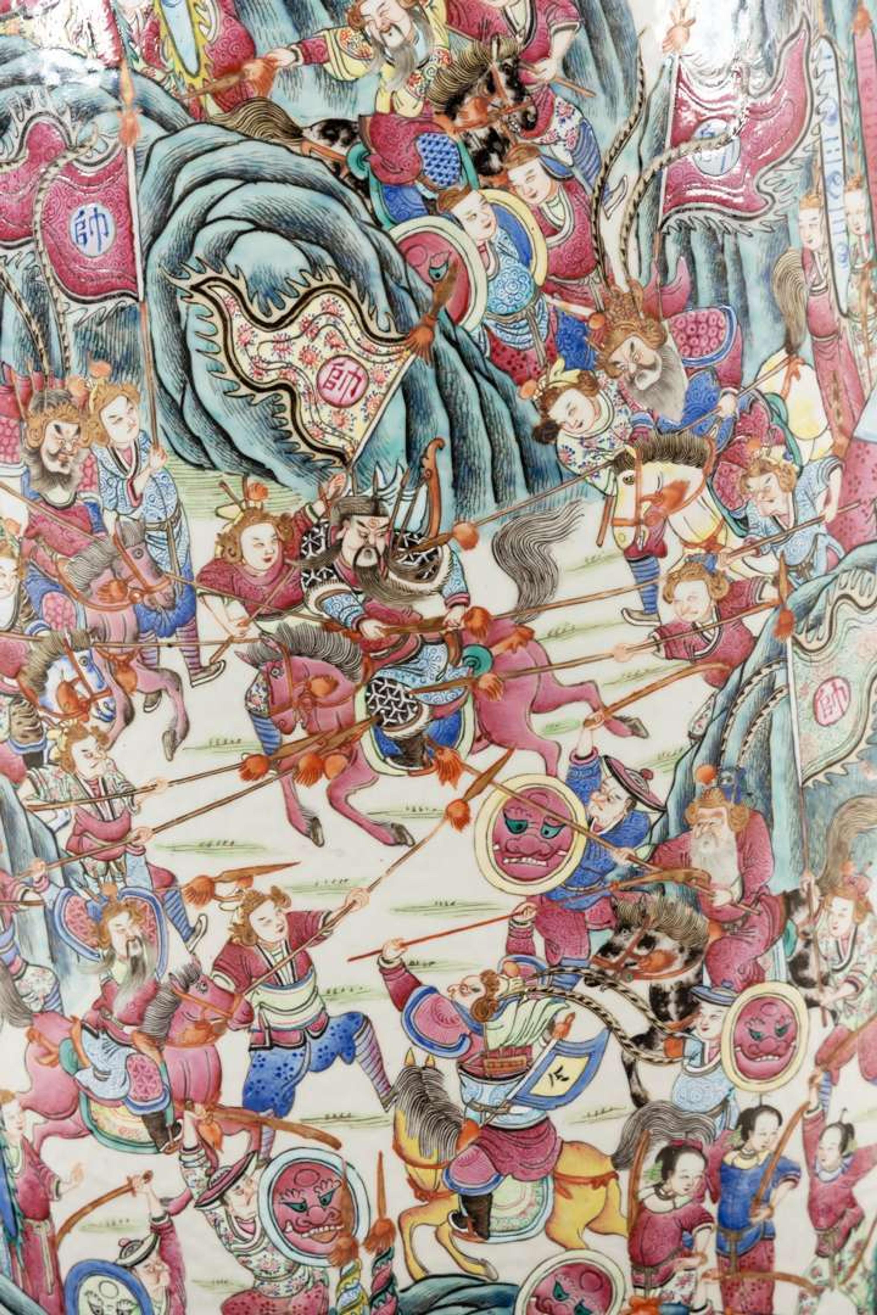 A massive Chinese export famille rose-decorated vase, second half 19th century 外銷瓷粉彩大瓶 十九世紀