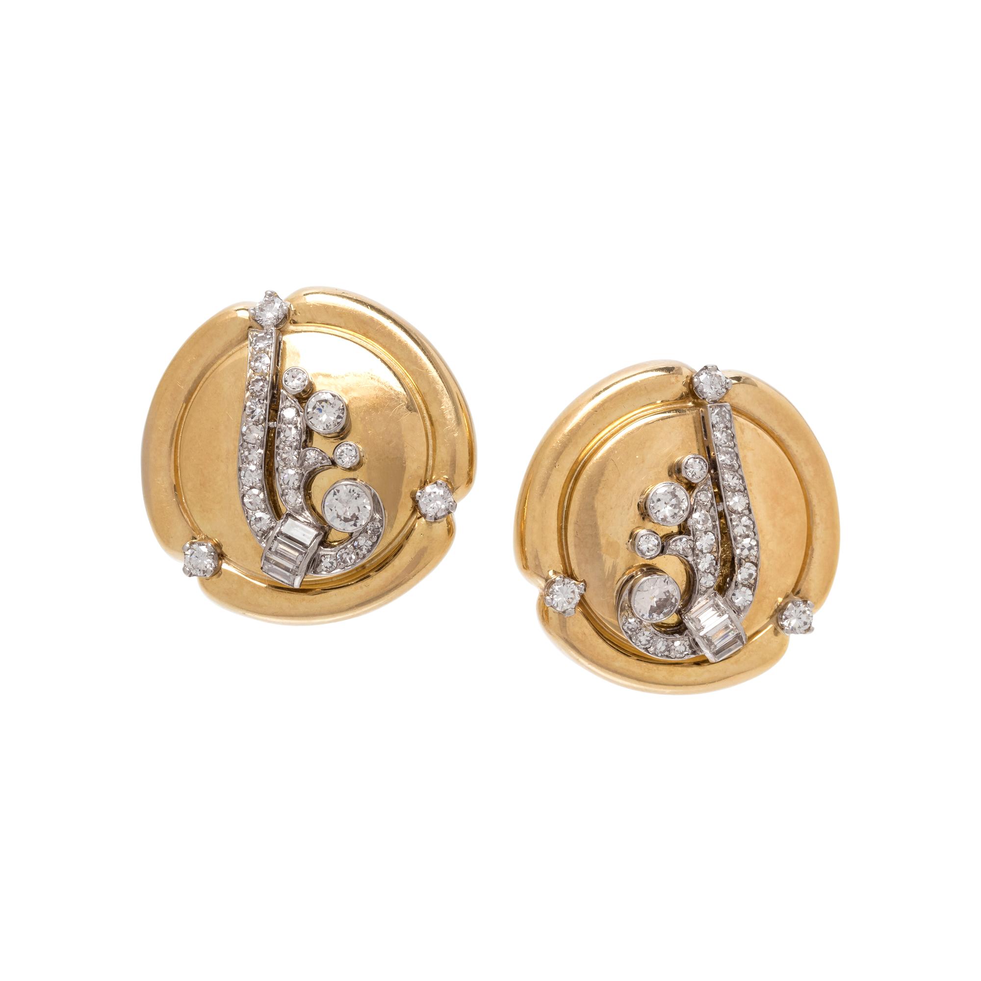 YELLOW GOLD AND DIAMOND EARCLIPS