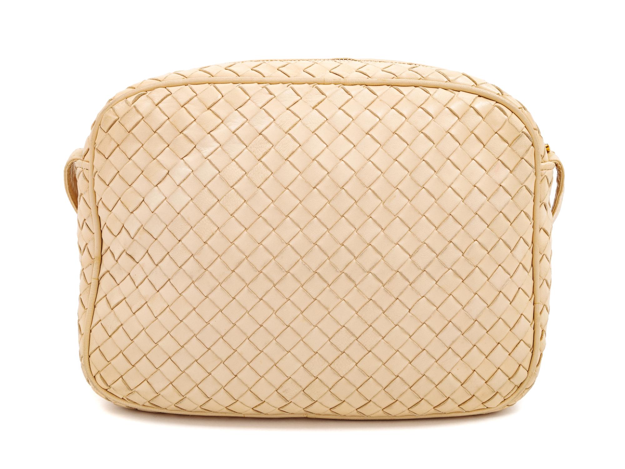 A Bottega Veneta Beige Intrecciato Shoulder Bag, 7.5" H X 10" W x 2.5" D; Strap drop: 15.5"-18.5".