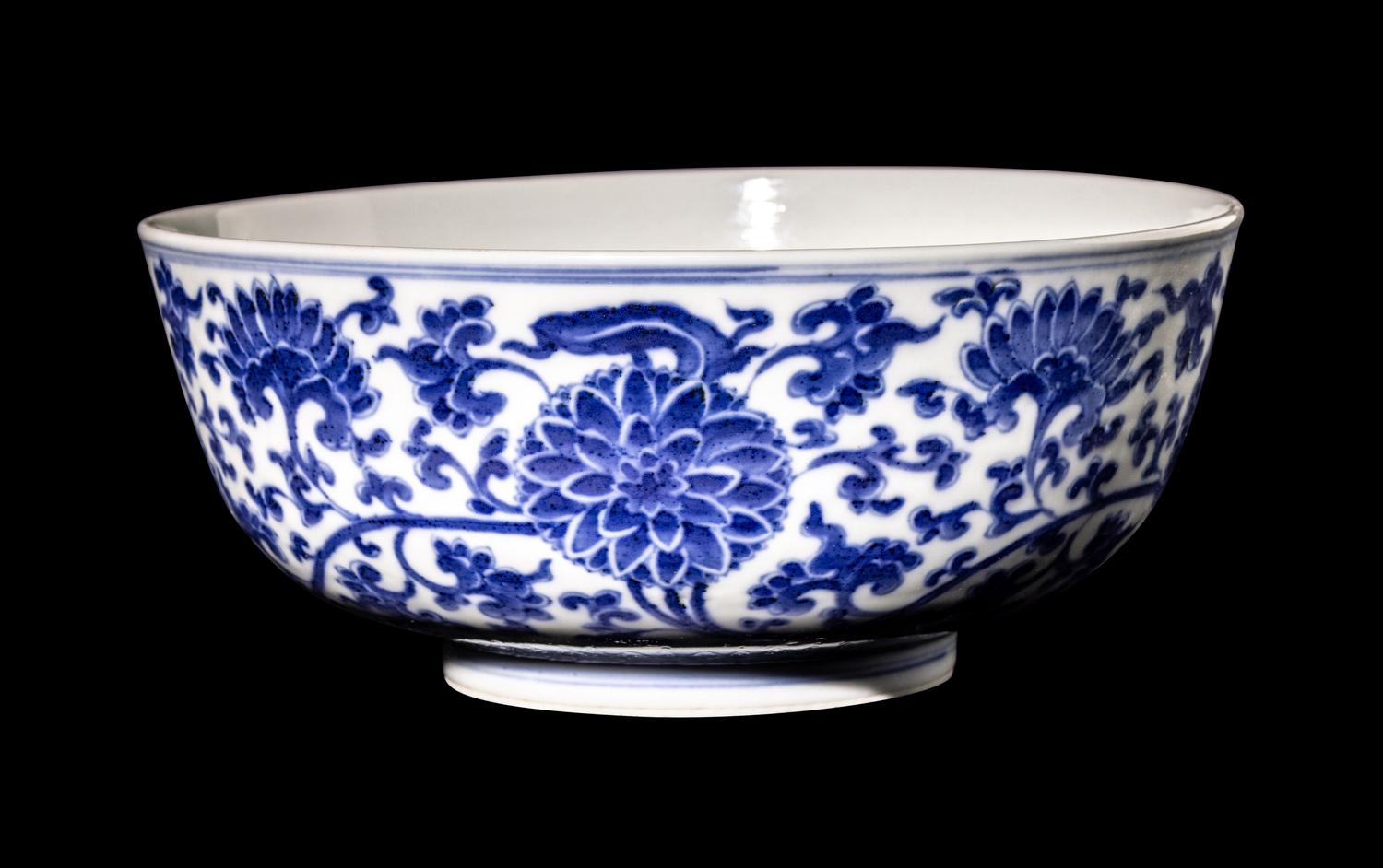 A Chinese Blue and White Porcelain 'Lotus' Bowl