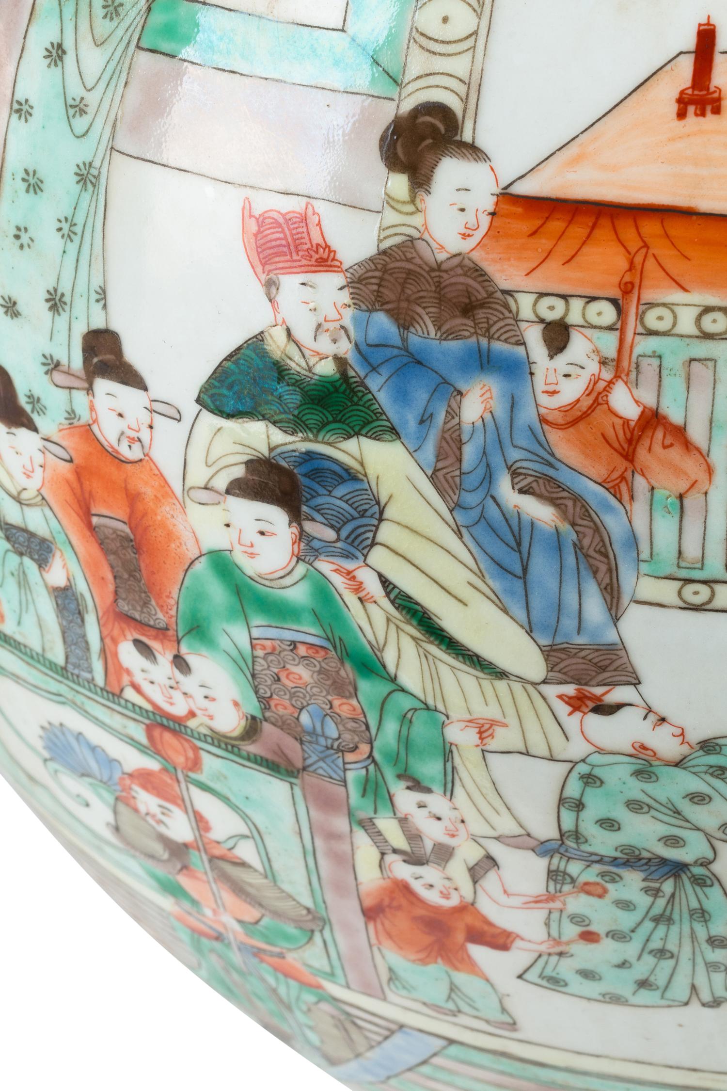 A Pair of Chinese Famille Verte Porcelain Melon-Form Jardinières