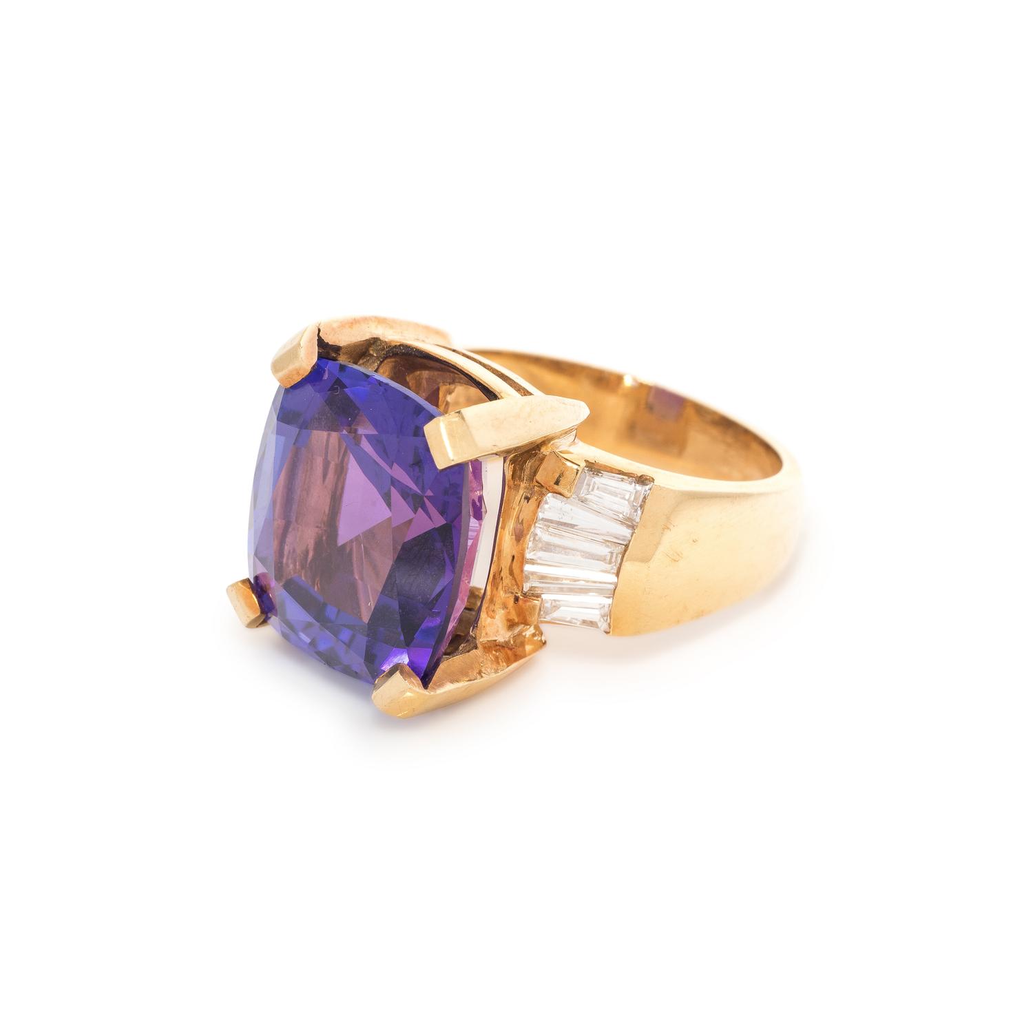 TANZANITE AND DIAMOND RING