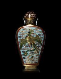 A Chinese Cloisonné Enamel 'Dragon and Phoenix' Snuff Bottle