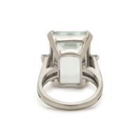 AQUAMARINE AND DIAMOND RING