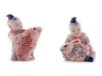 A Group of Chinese Carved Hardstone Articles and Two Porcelain Figures