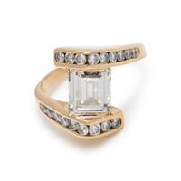 DIAMOND RING