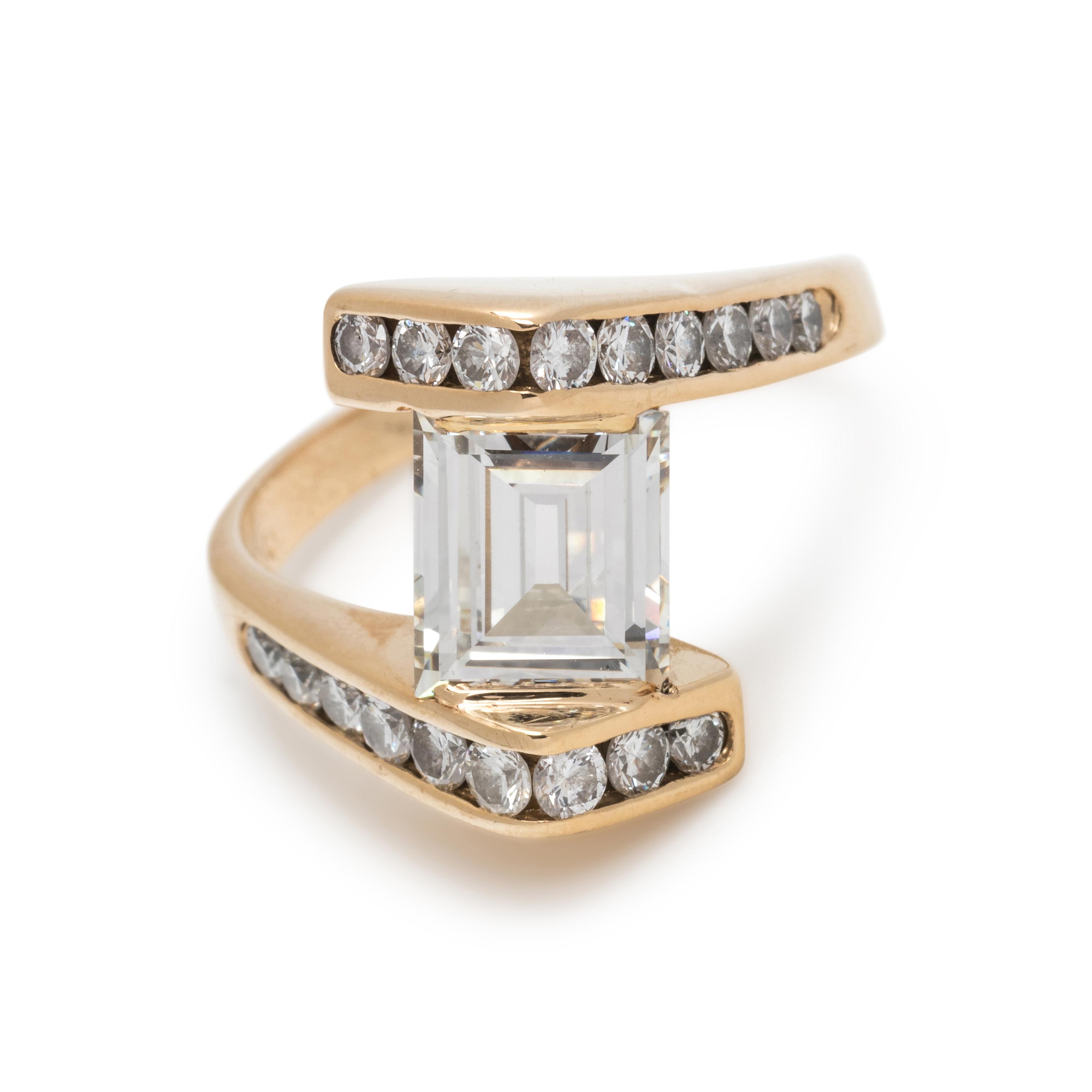 DIAMOND RING