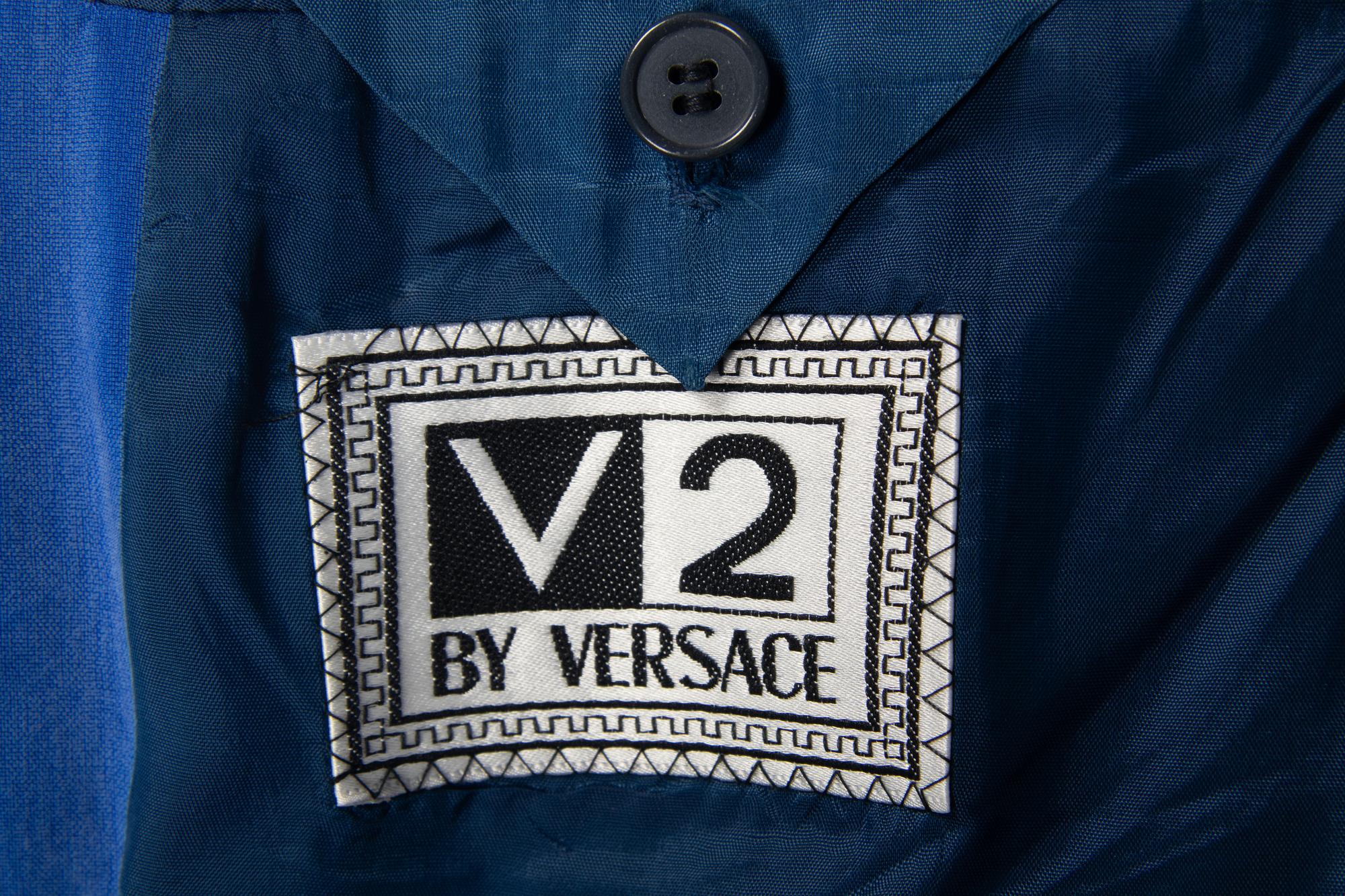 V2 BY VERSACE BLAZER