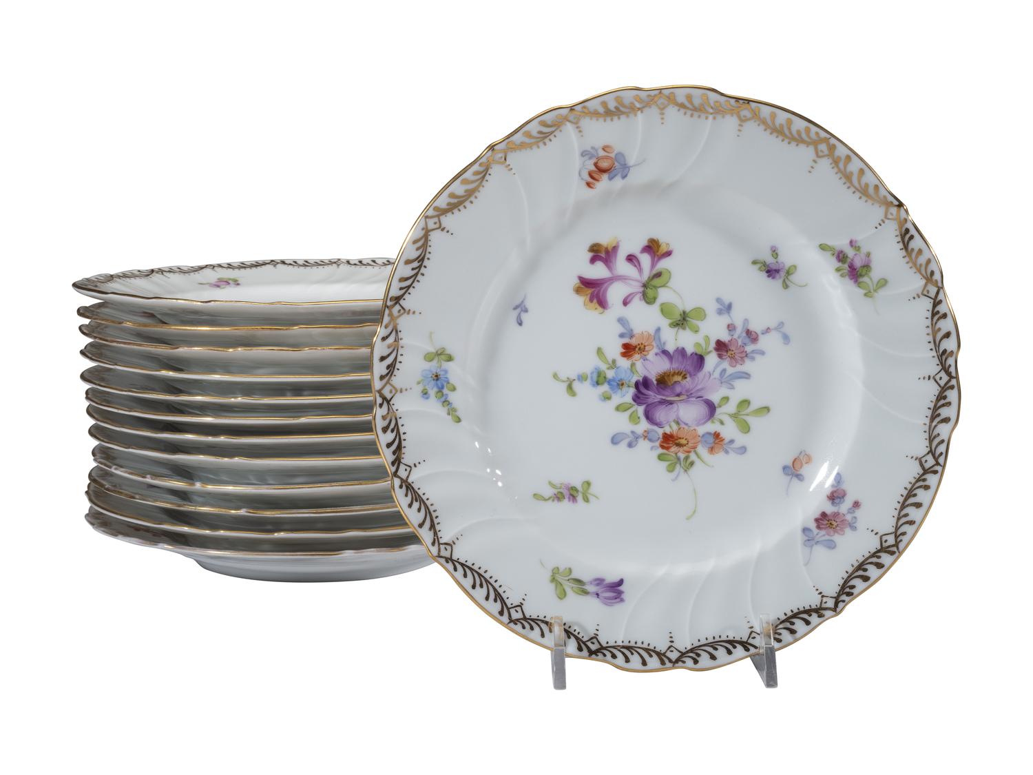 Thirteen Dresden (Richard Klemm) Porcelain Plates