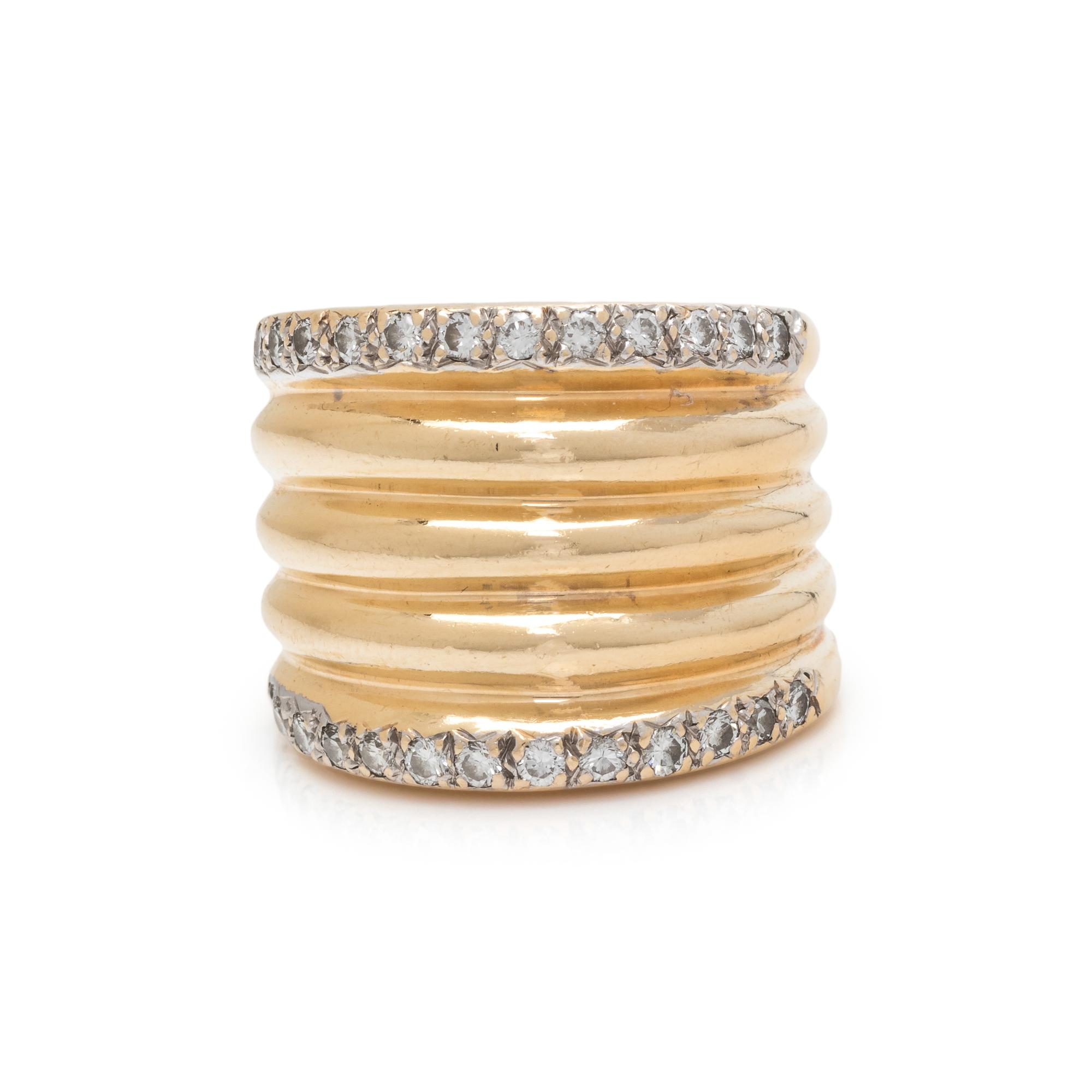 YELLOW GOLD AND DIAMOND RING