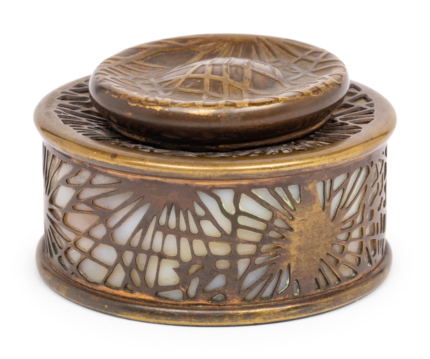 Pine Needles Glass Inkstand