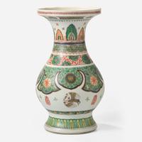 A Chinese famille verte decorated vase 素三彩花瓶 Probably Kangxi period ? ???