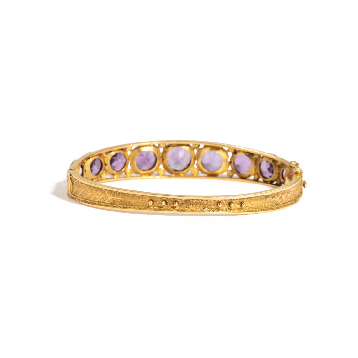 AMETHYST AND YELLOW GOLD BANGLE BRACELET