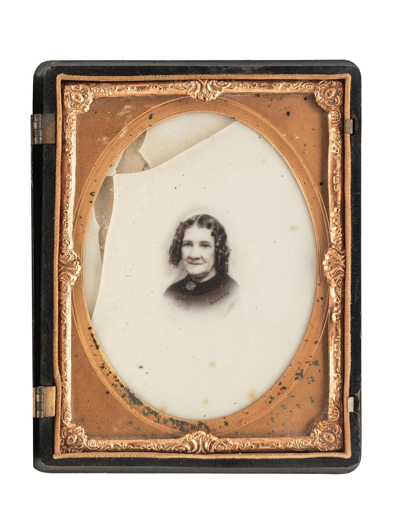 [EARLY PHOTOGRAPY]. A group of 9 Very Rare and Rare Union cases in assorted sizes, including: