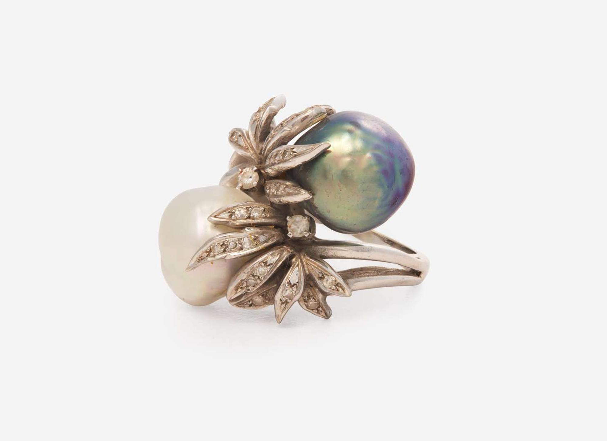 A Ladies White Gold and South Sea Pearl Ring