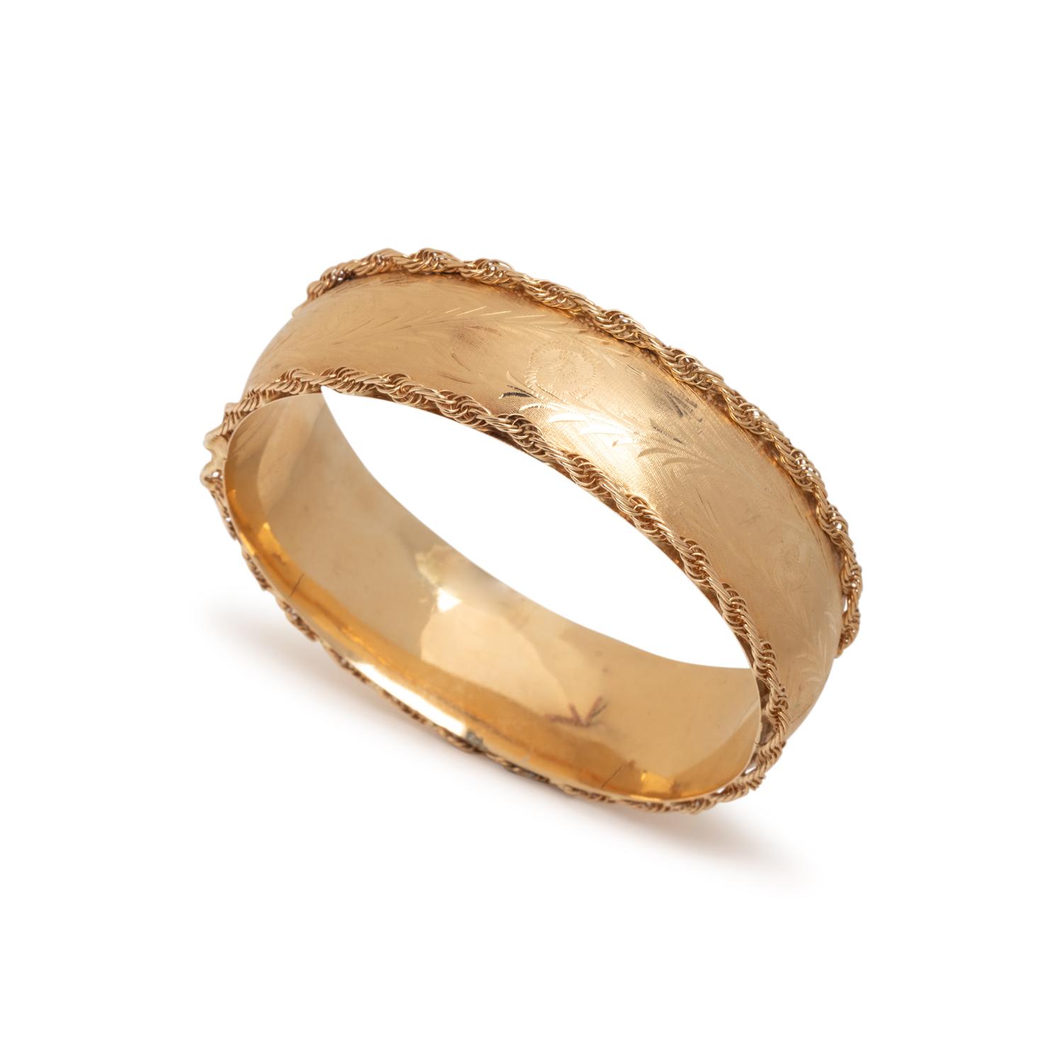 YELLOW GOLD BANGLE BRACELET