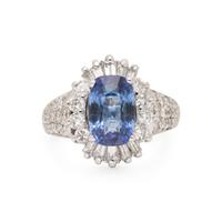 SAPPHIRE AND DIAMOND RING