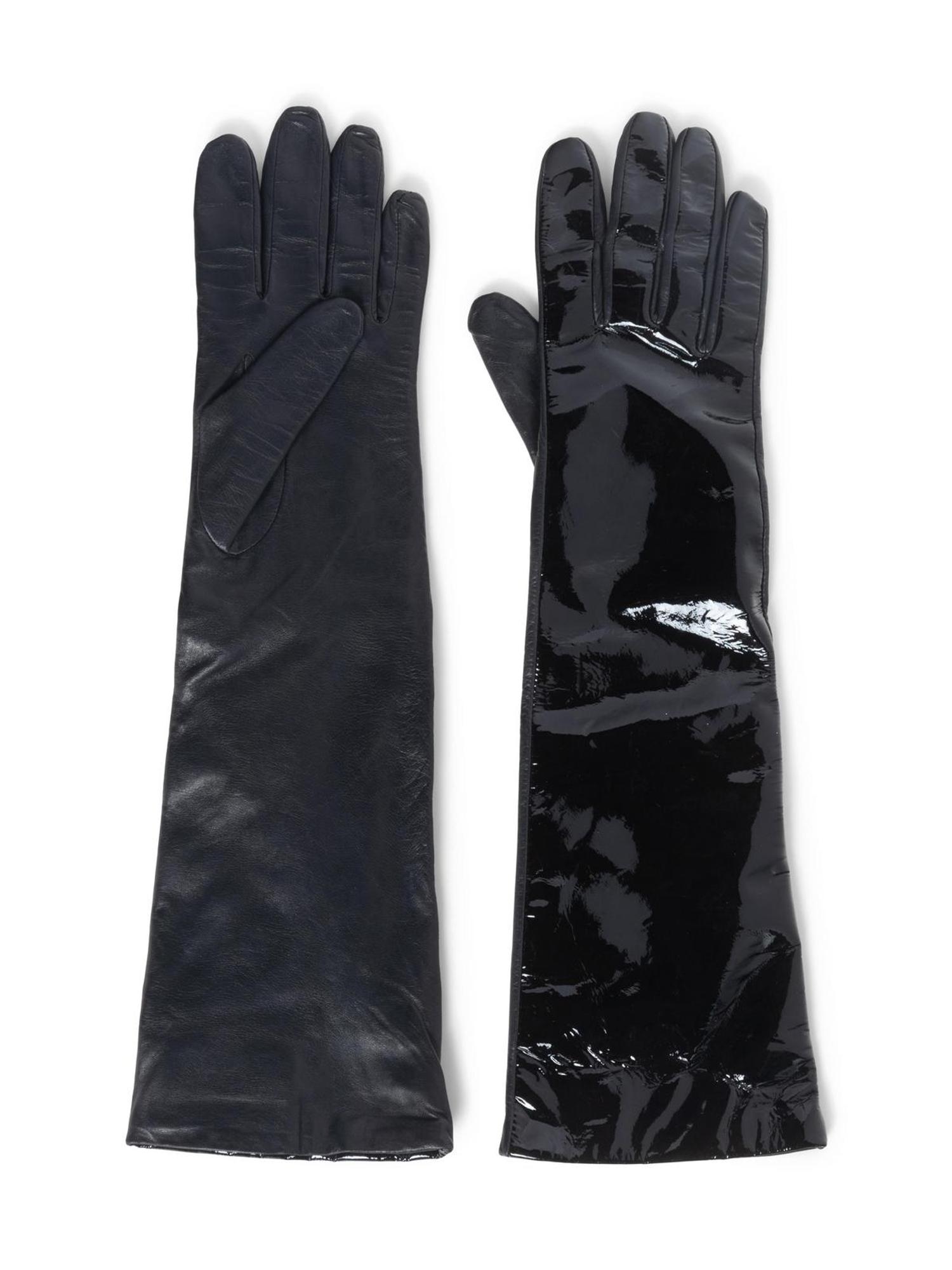 A Group of 16 Ebony Fashion Fair Accessories, 1970-2000s