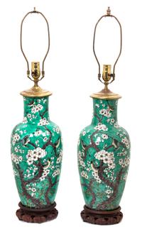 A Pair of Chinese Export Porcelain Vases — 19TH CENTURY