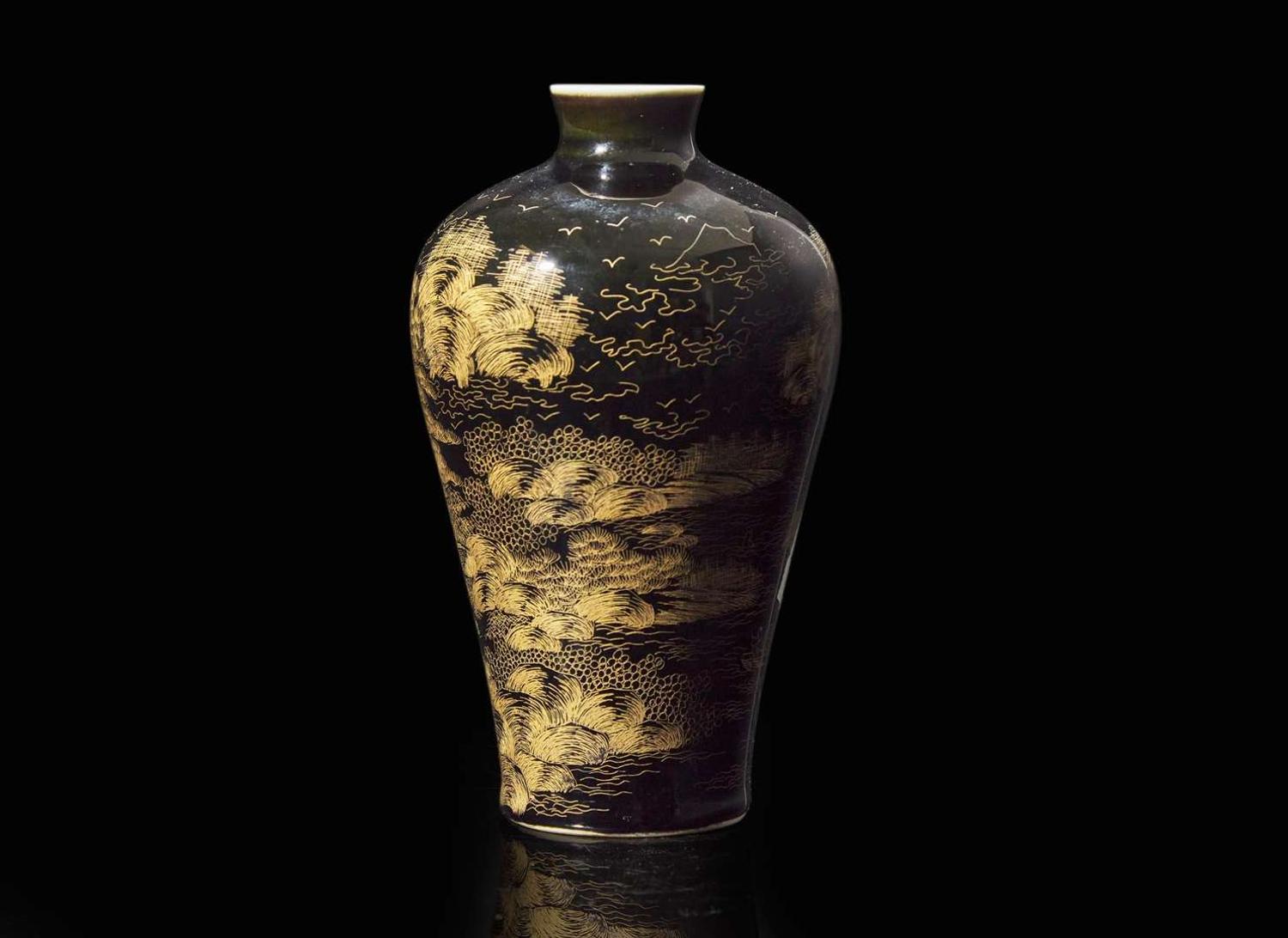 A gilt-incised black monochrome "Landscape" vase, meiping, incised four-character Chuxiu Gong zhi mark 黑地描金刻劃山水梅瓶 儲秀宮四字款