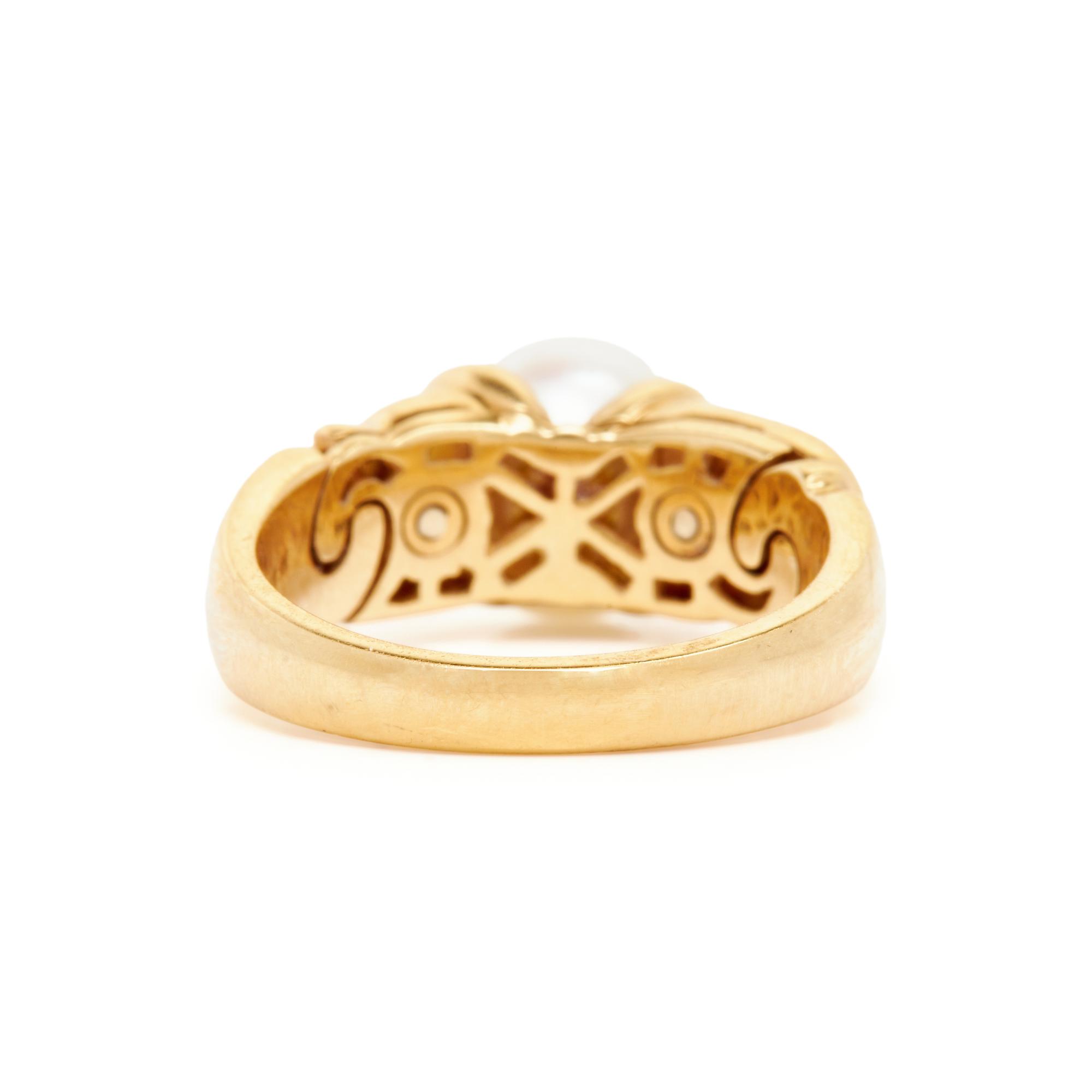 BULGARI, YELLOW GOLD, CULTURED PEARL AND DIAMOND RING