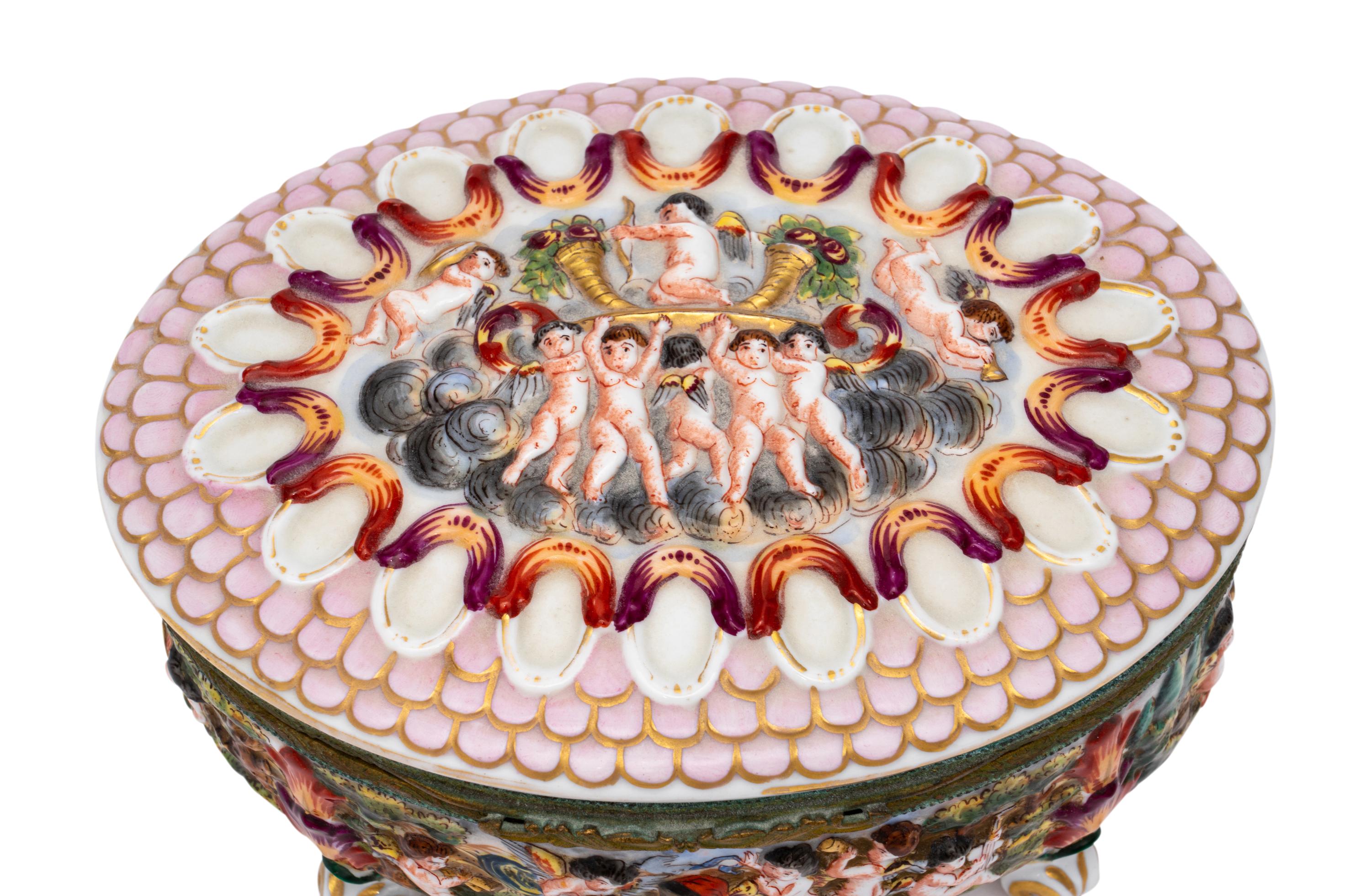 A Capodimonte Porcelain Dinner Service