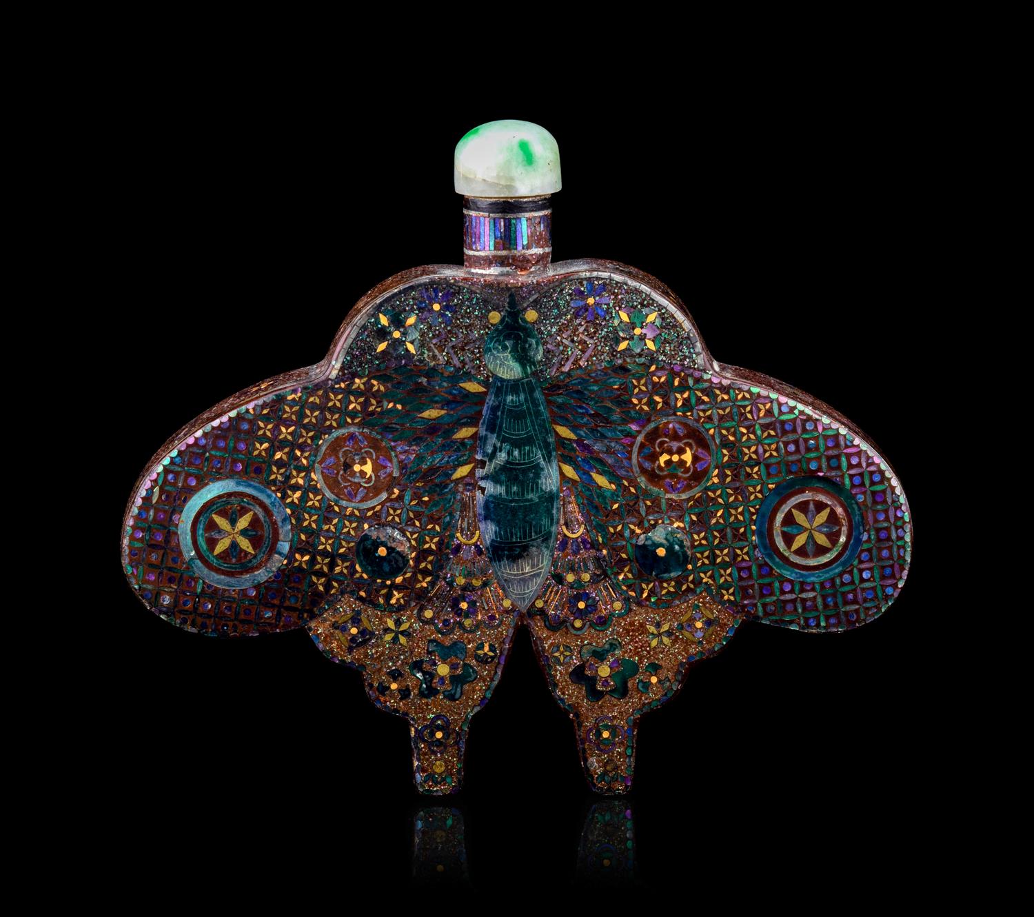 A Japanese Lac-Burgauté 'Butterfly' Snuff Bottle