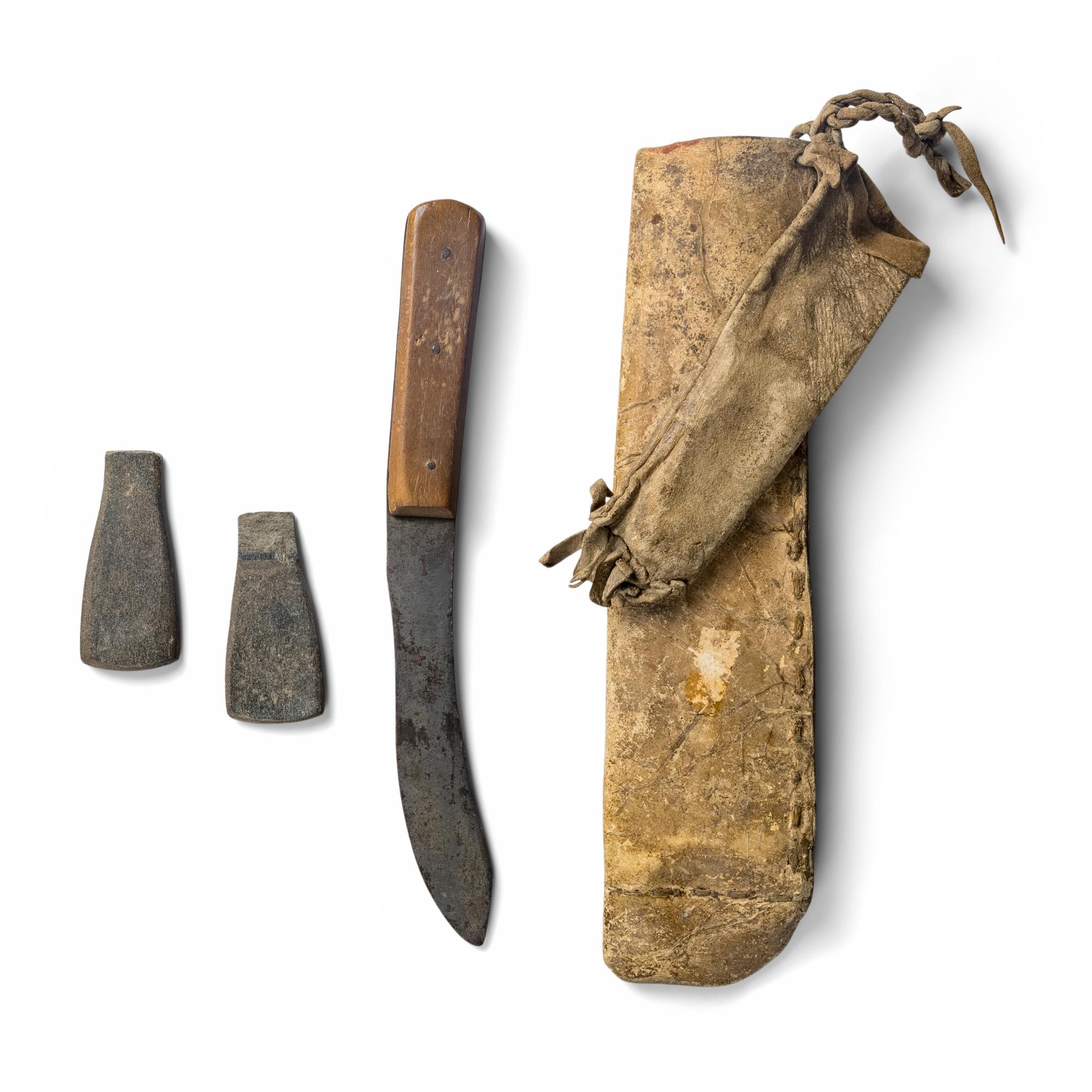 Plains Hide Knife Sheath with Knife and Wet Stones
