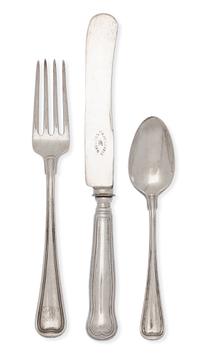 An American Silver Flatware Service, Gorham Mfg. Co., Providence, RI, Threaded Antique pattern, comprising 11 dinner knives 10 dinner f