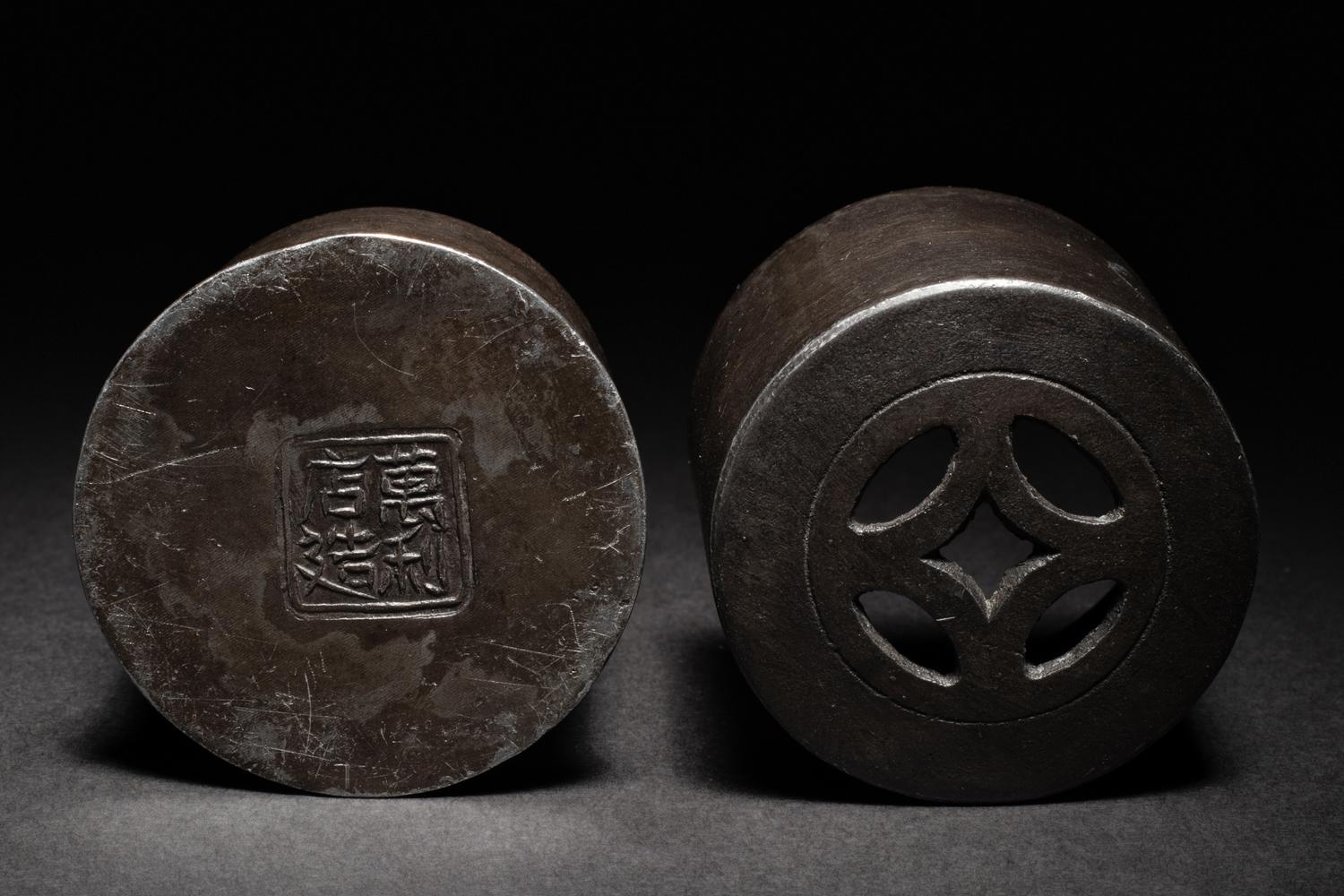 A Chenxiang Wood Archer's Ring