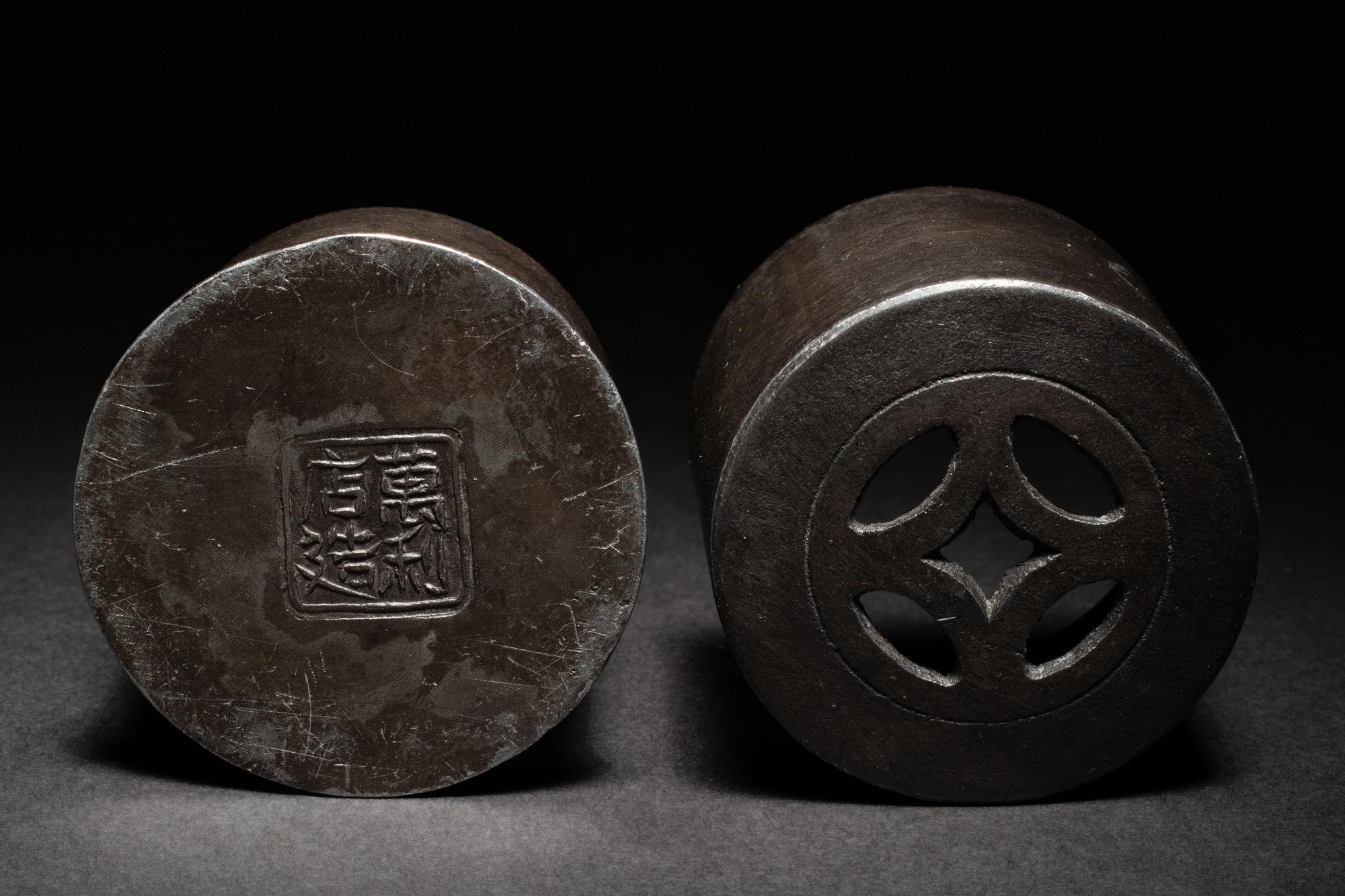 A Chenxiang Wood Archer's Ring