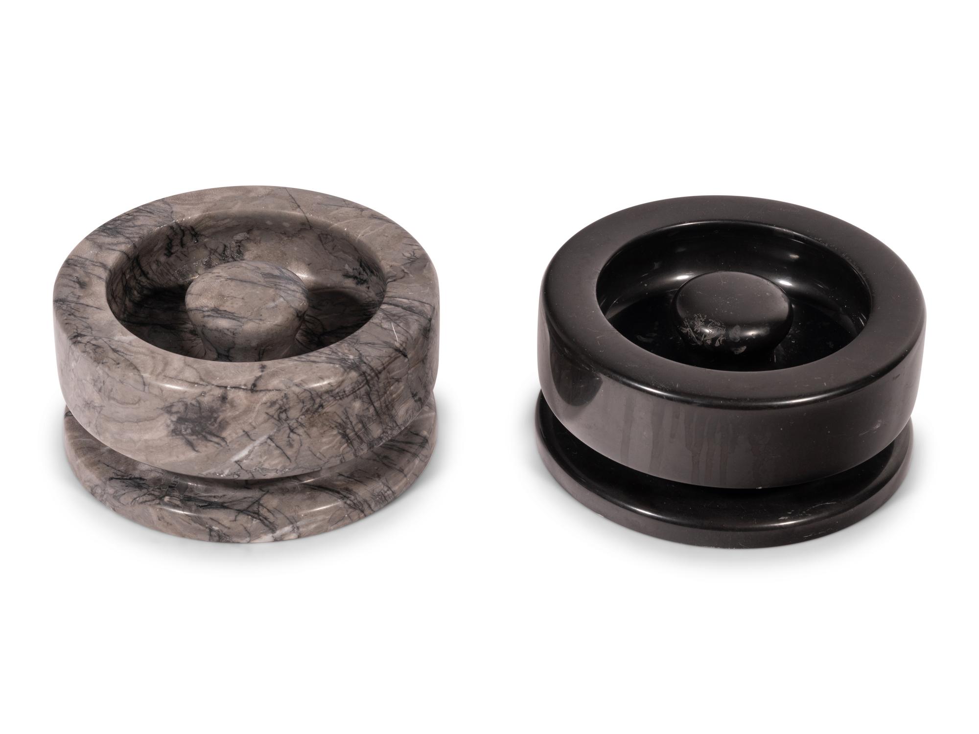 Pair of Ashtrays, model 8532 Knoll, USA