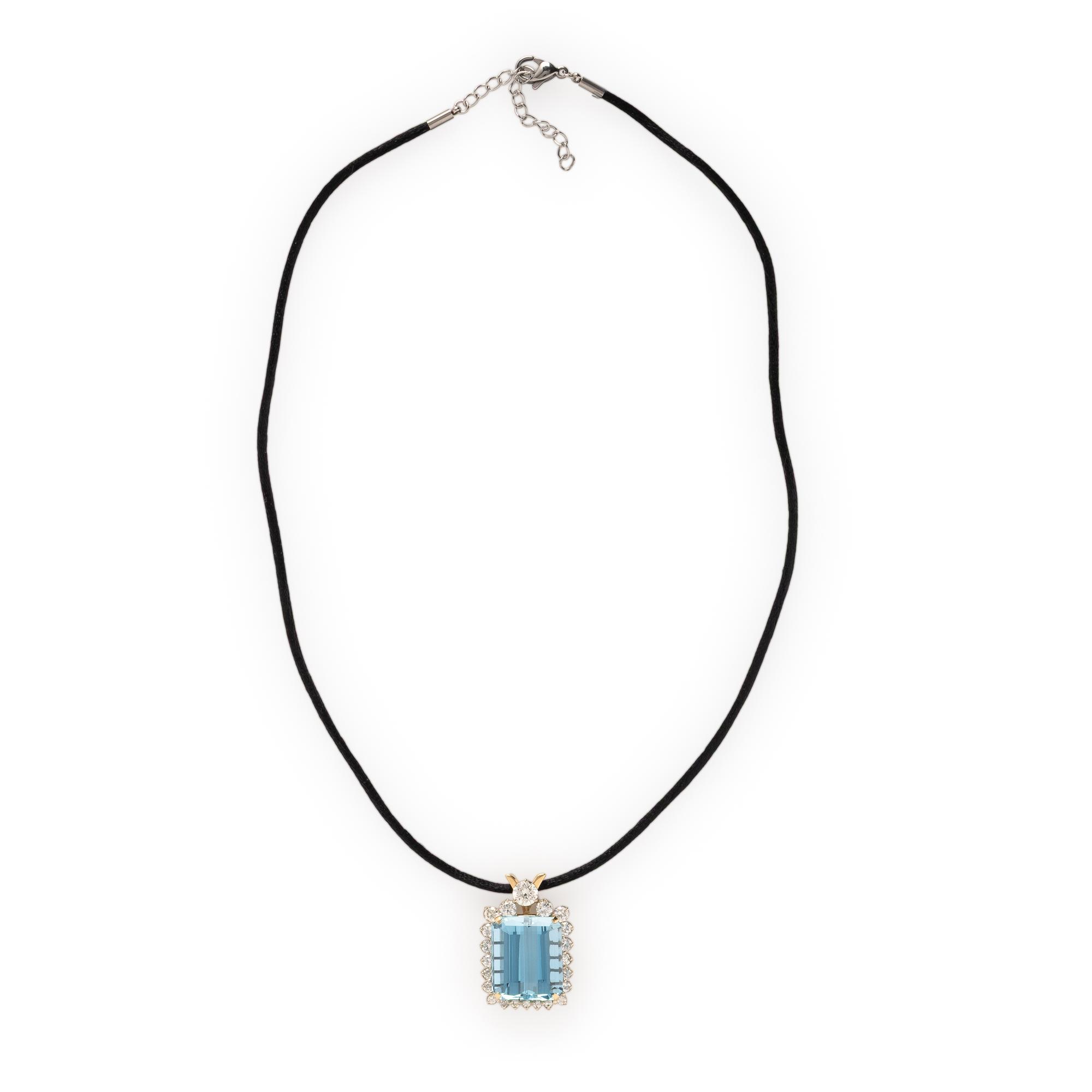 Aquamarine, Diamond, and Yellow Gold Pendant