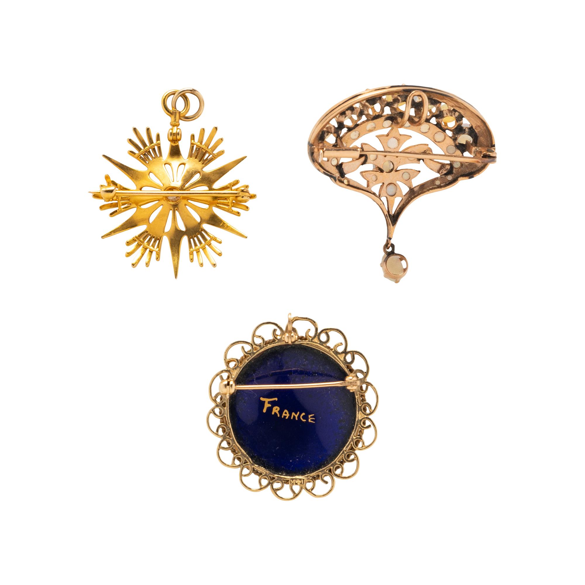 COLLECTION OF YELLOW GOLD BROOCH PENDANTS
