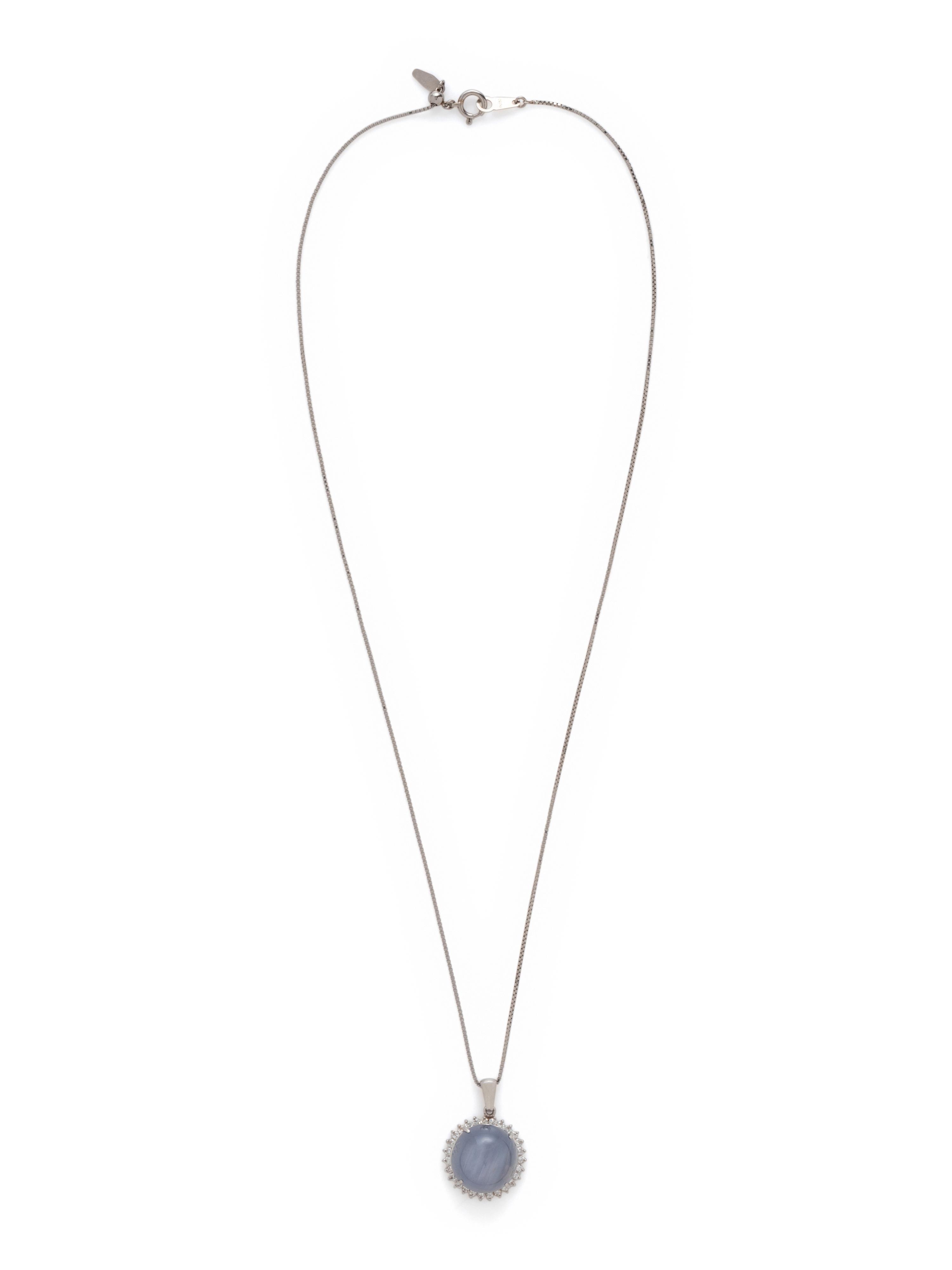STAR SAPPHIRE AND DIAMOND PENDANT/NECKLACE