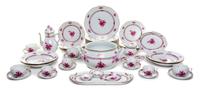 A Herend Porcelain Dinner Service Diameter of dinner plate 10 1/4 inches. — 20TH CENTURY